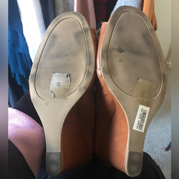 🚨 5/$20 Adorable lace up wedge sandal booties - Picture 10 of 10